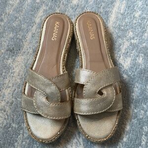 Kaanas gold espadrille sandals - Size 7